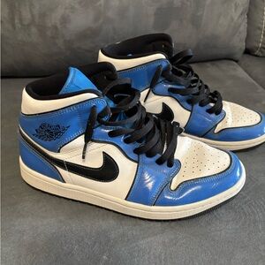 Nike Blue and White Sneakers with Black Accents
